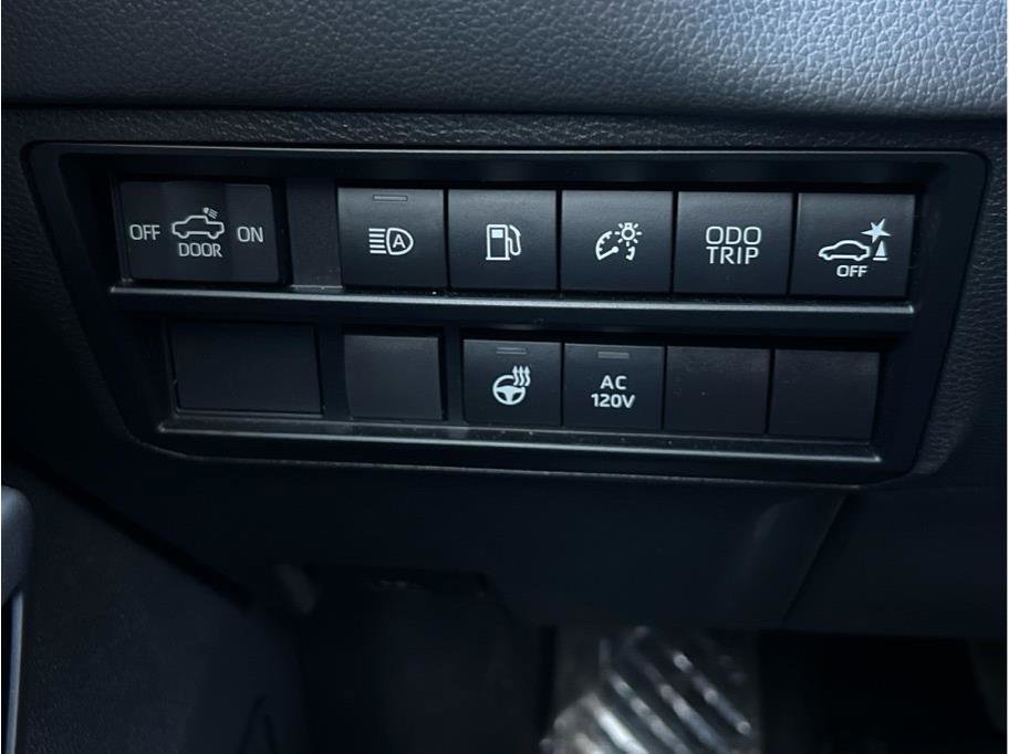 Used 2022 Toyota Tundra Limited image 22