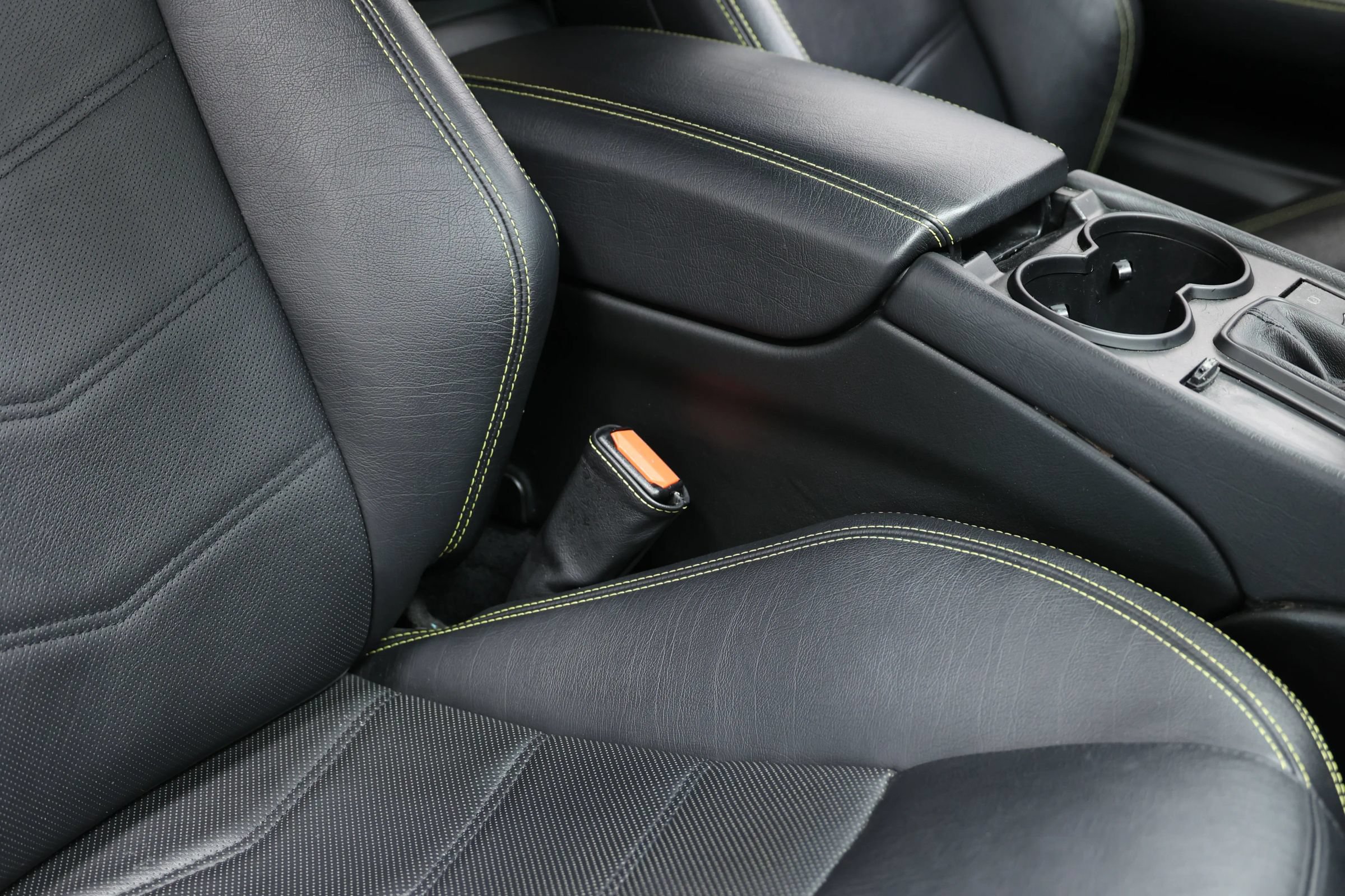 Used 2016 Maserati GranTurismo Sport RWD image 76