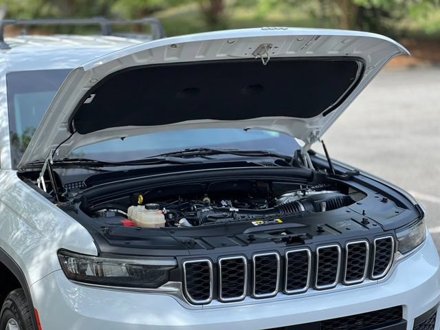 Used 2021 Jeep Grand Cherokee L Laredo w/ Luxury Tech Group I AWD/4WD image 44