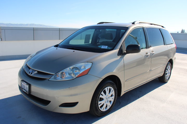 Used 2008 Toyota Sienna CE image 6