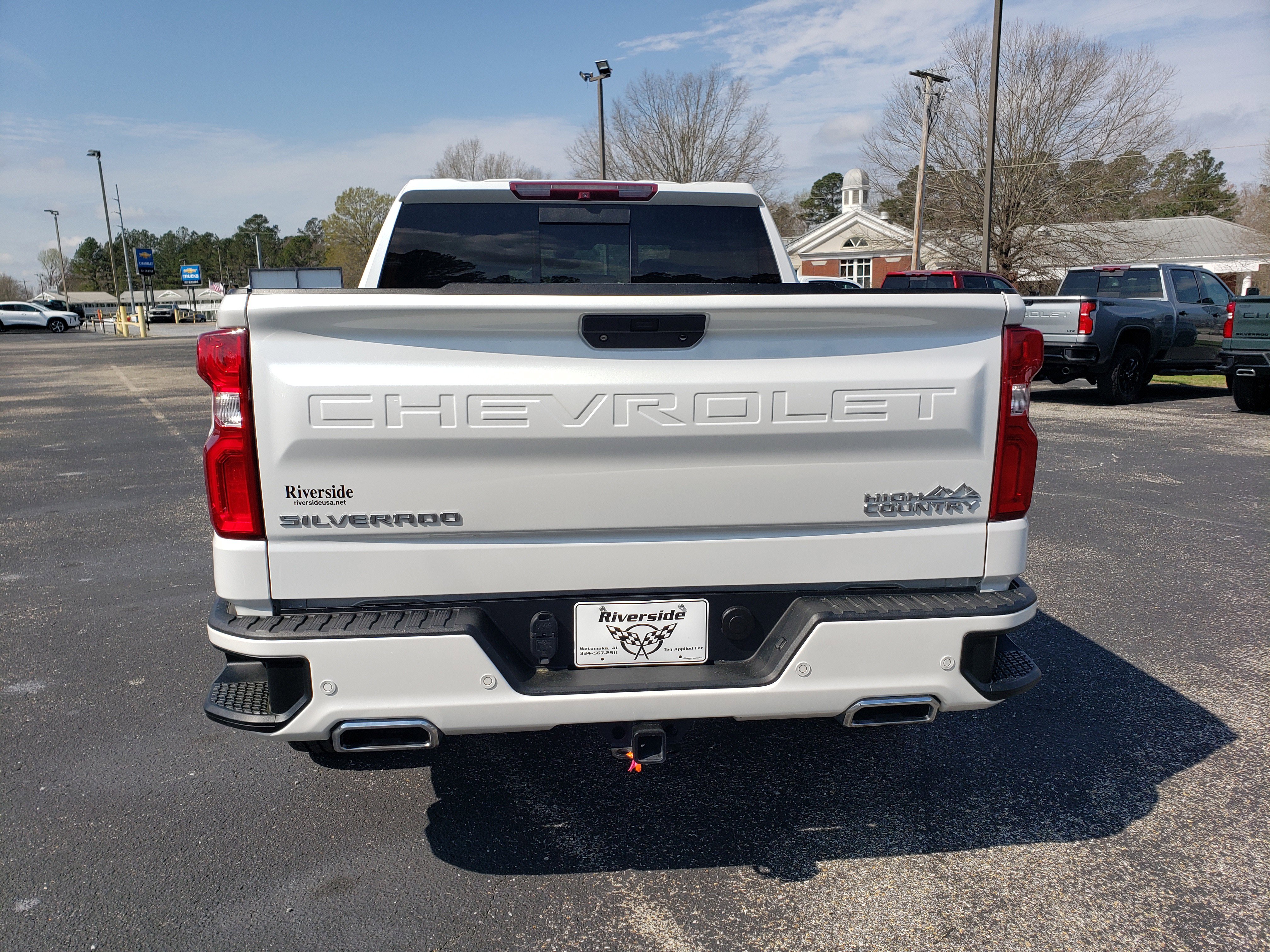 Used 2019 Chevrolet Silverado 1500 High Country w/ Technology Package image 8