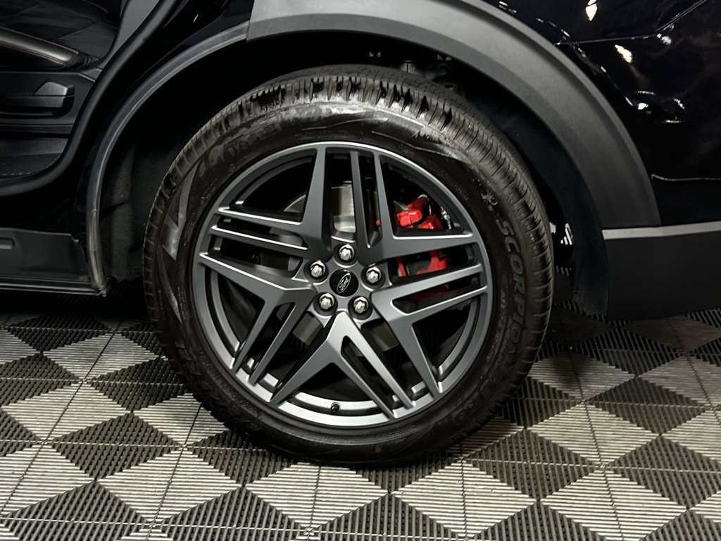 Used 2025 Ford Explorer ST w/ Sun And Sound Package image 20