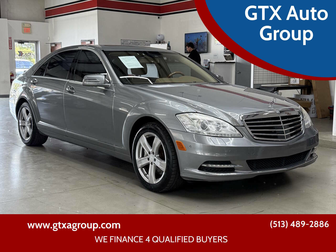 Used 2011 Mercedes-Benz S 550 4MATIC image 1
