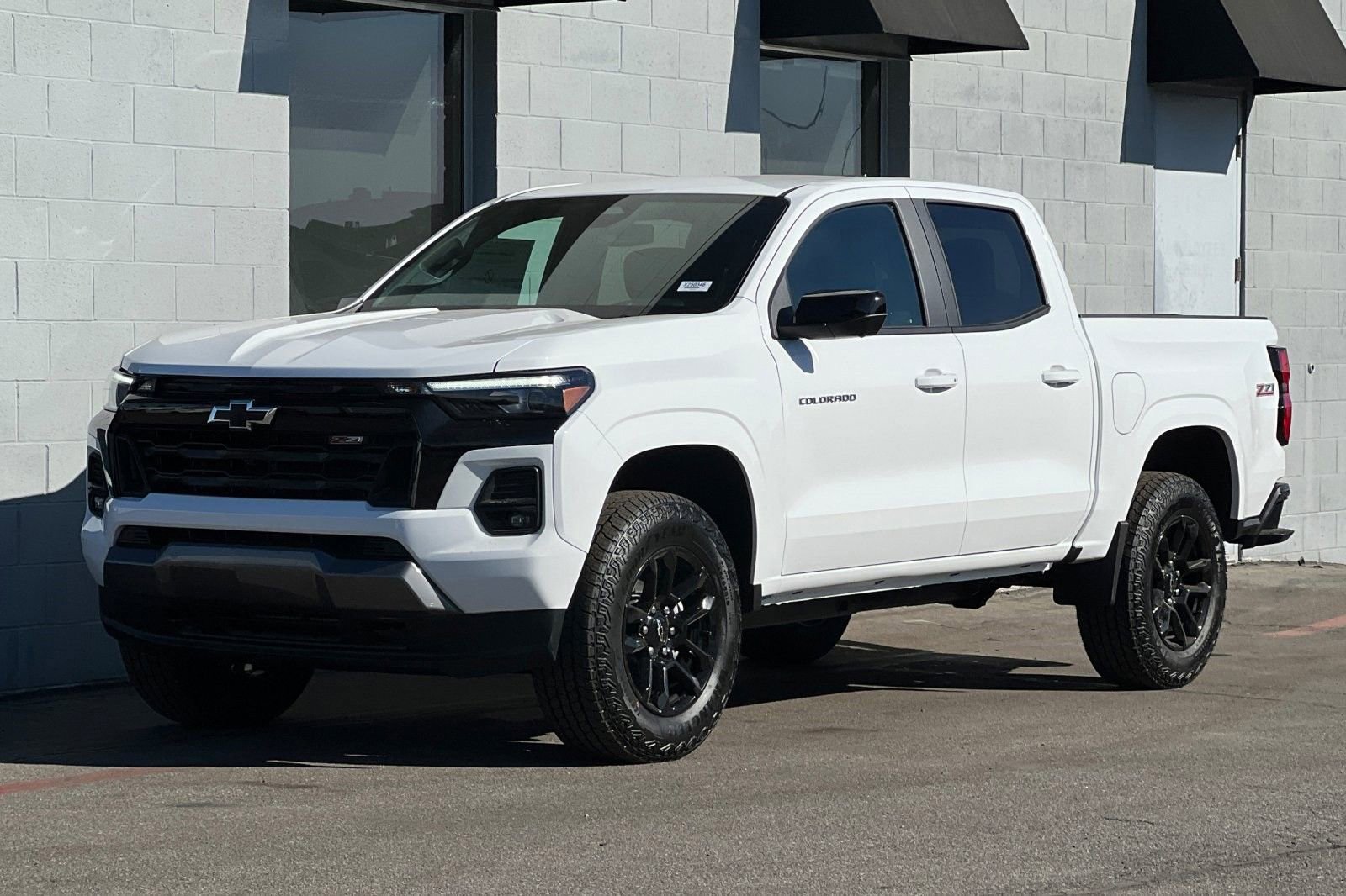 New 2025 Chevrolet Colorado Z71 w/ Midnight Edition image 7
