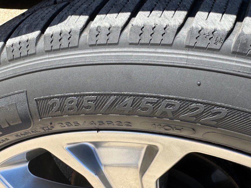 Used 2018 Chevrolet Silverado 1500 High Country image 35