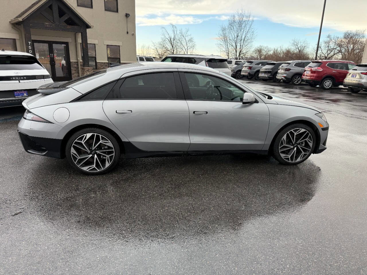 Used 2024 Hyundai Ioniq 6 SEL image 8