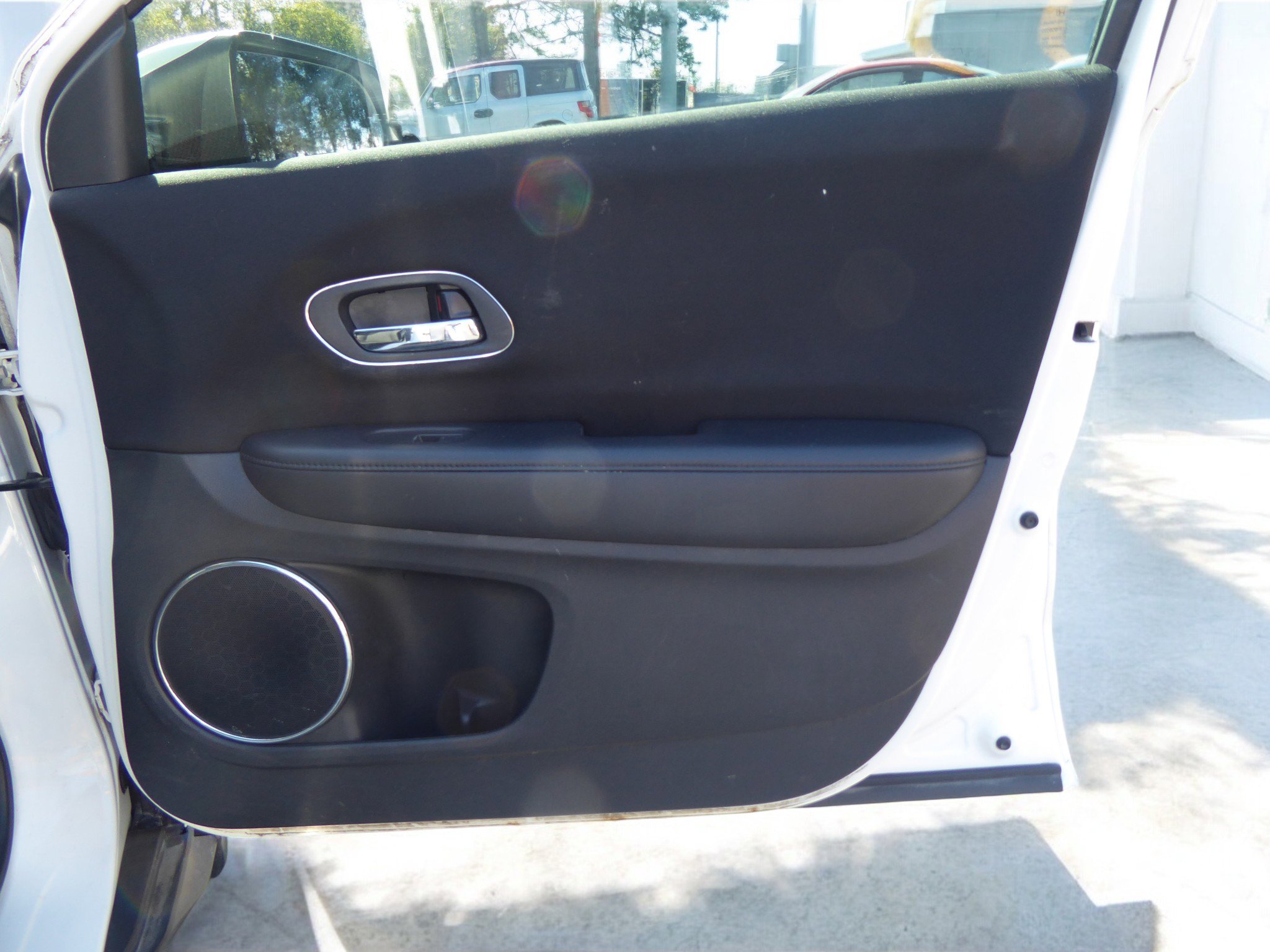 Used 2016 Honda HR-V EX image 12