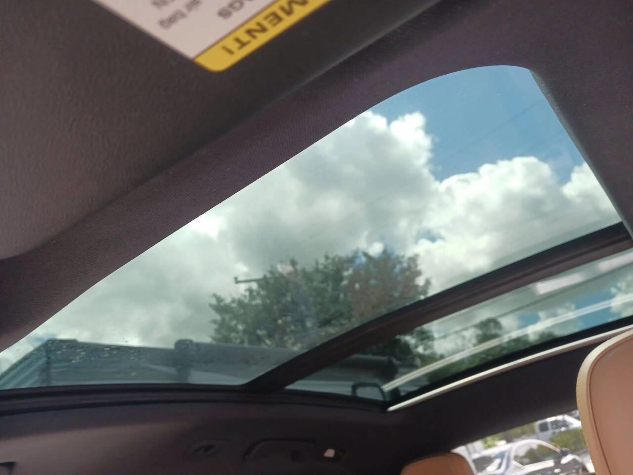 Used 2017 Porsche Macan image 45