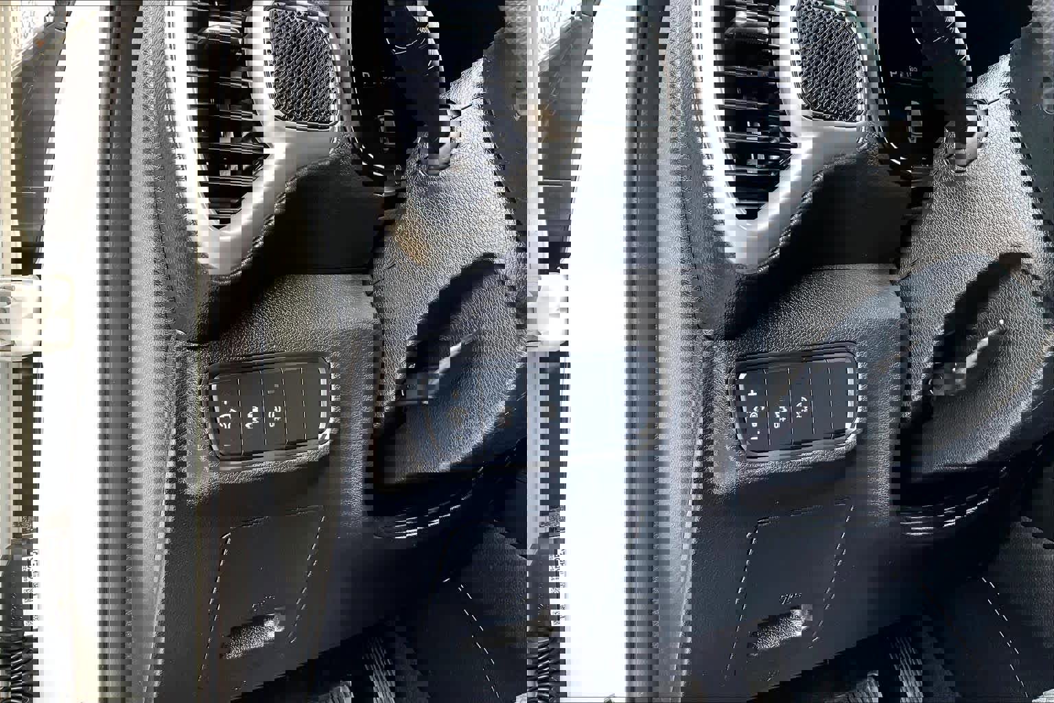 Used 2023 Kia Soul LX w/ LX Technology Package image 37