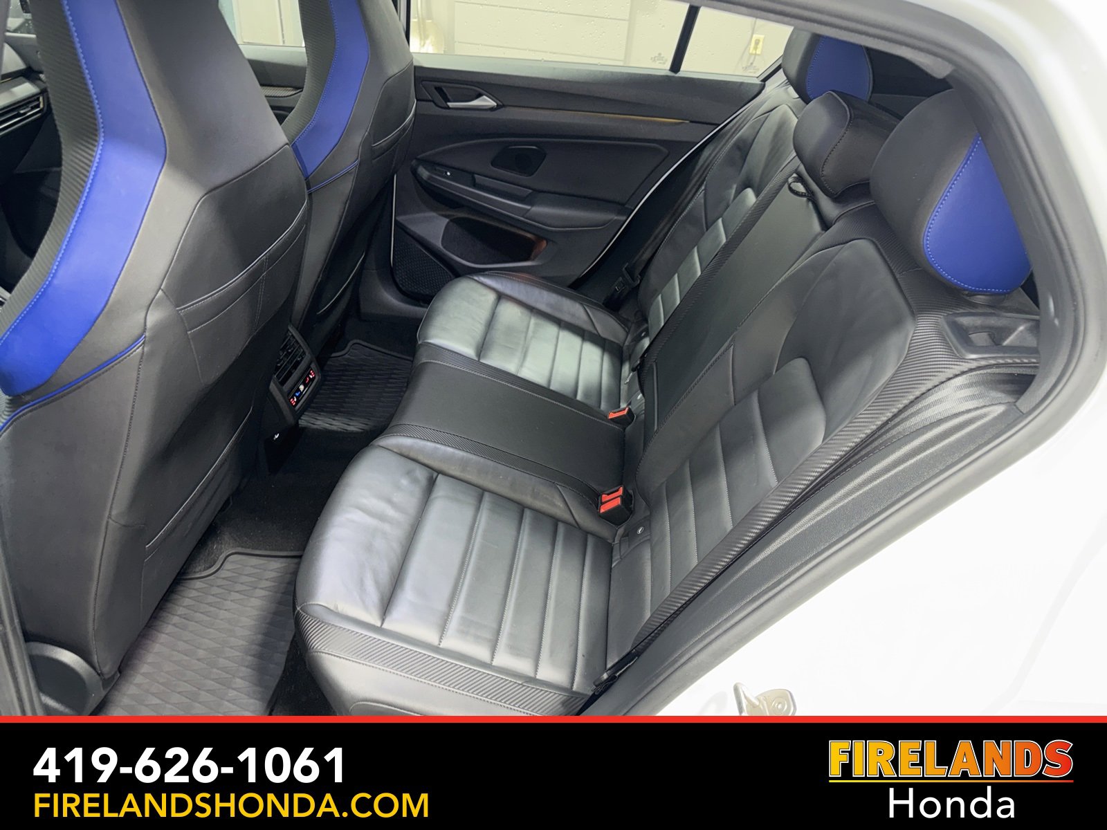 Used 2023 Volkswagen Golf R image 28