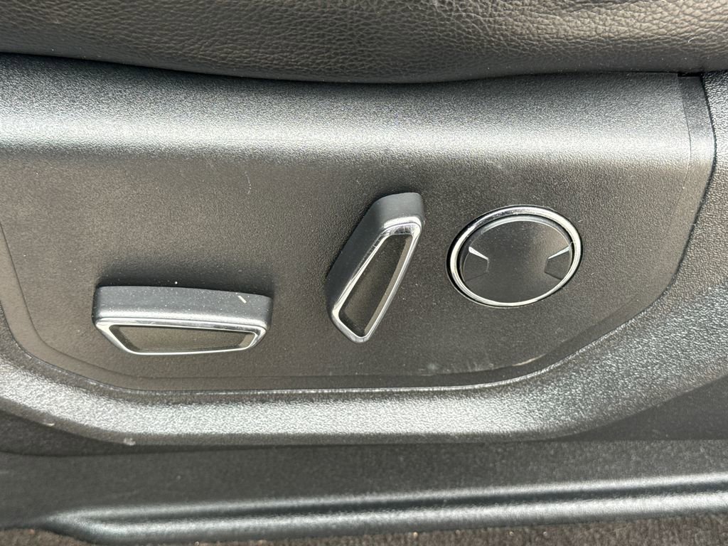 Used 2018 Ford F250 Lariat image 24