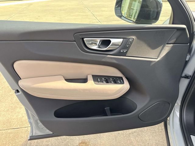 New 2026 Volvo XC60 B5 Plus w/ Protection Package Premier image 21
