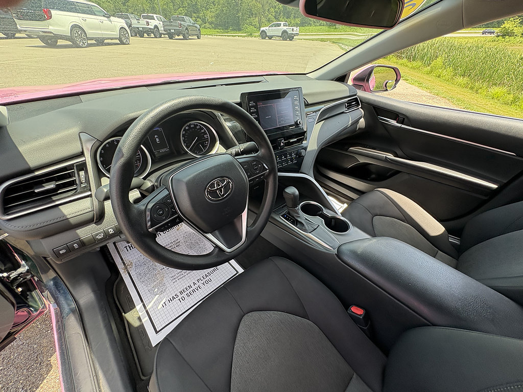 Used 2021 Toyota Camry LE FWD image 30