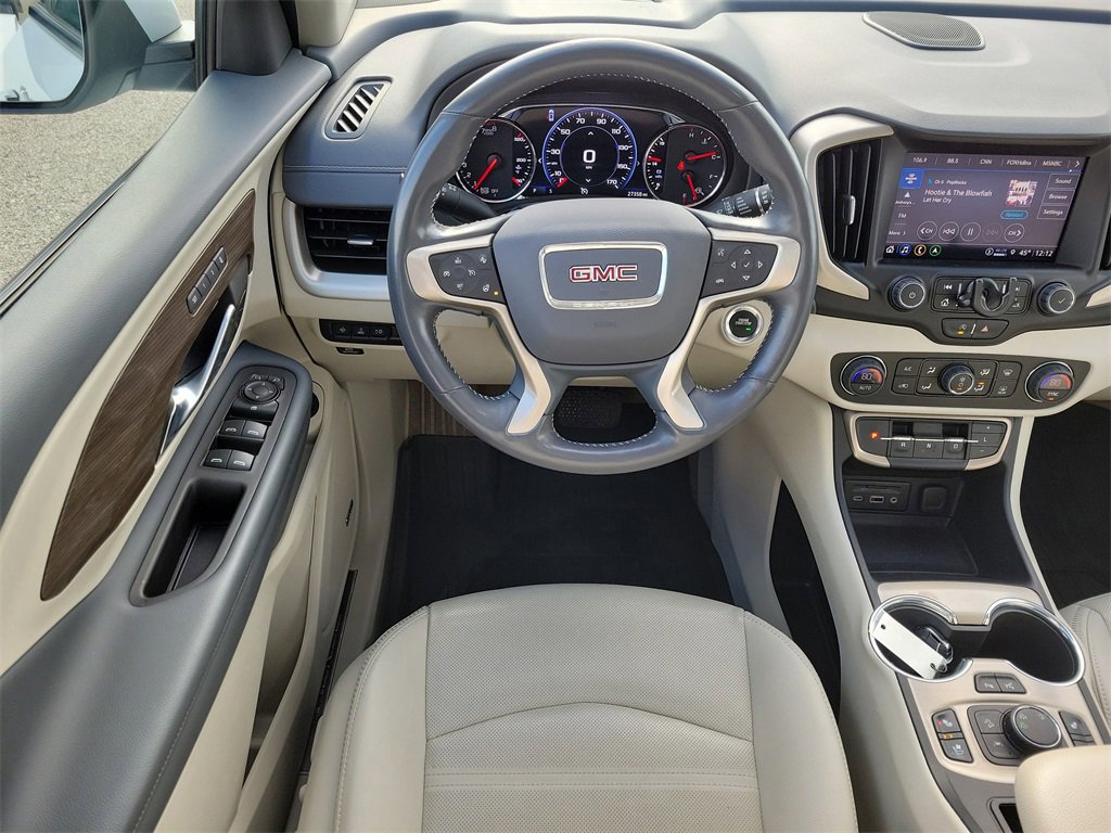 Used 2022 GMC Terrain Denali w/ Denali Premium Package image 13