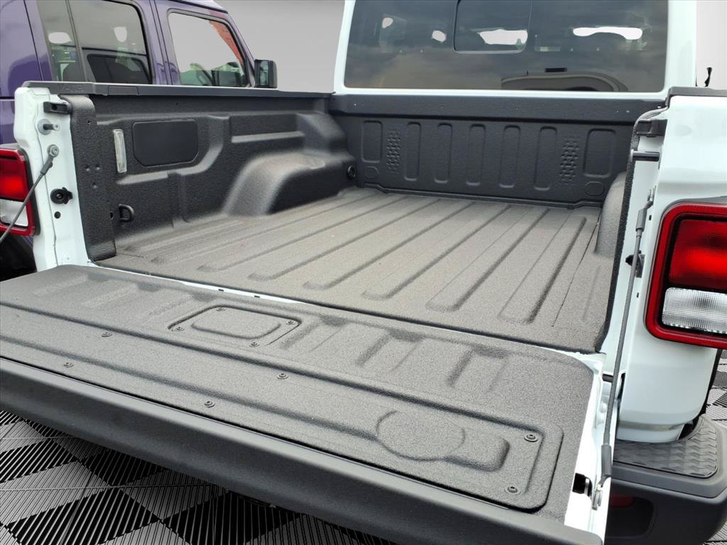 New 2026 Jeep Gladiator Overland AWD/4WD image 24