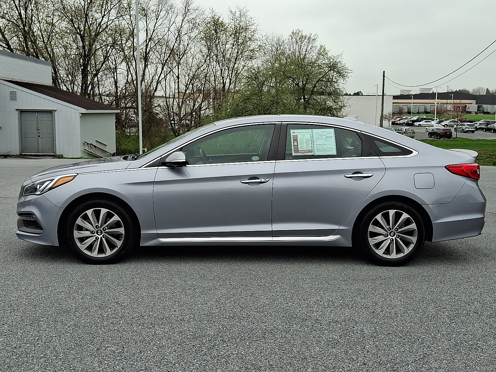 Used 2017 Hyundai Sonata Sport w/ Value Edition Package 02 image 4