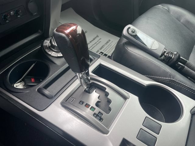 Used 2022 Toyota 4Runner Limited AWD/4WD image 32