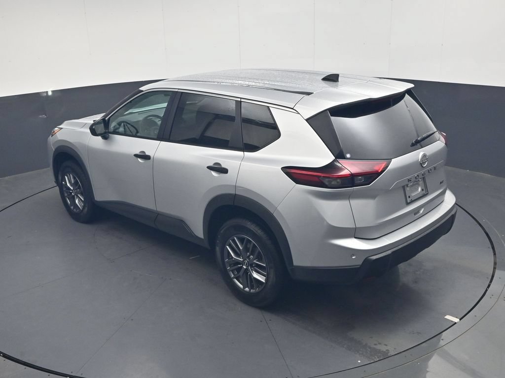 Used 2024 Nissan Rogue S AWD/4WD image 36