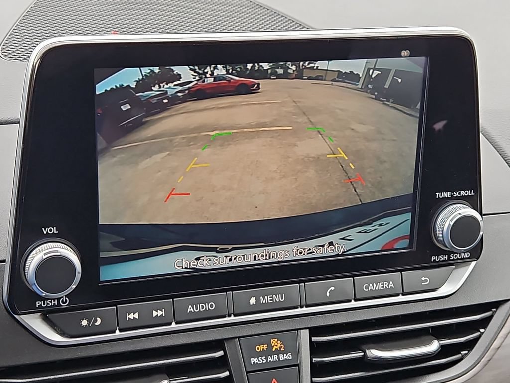 Used 2025 Nissan Altima 2.5 SV FWD image 18