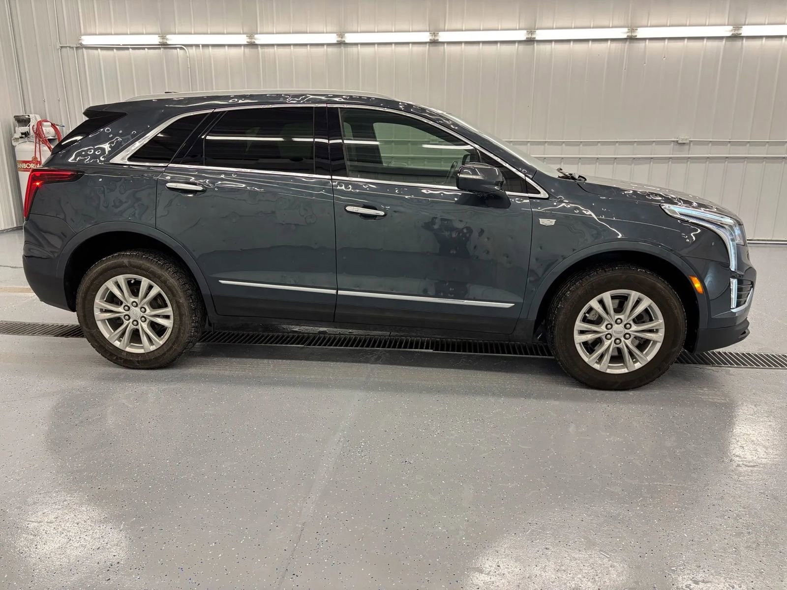 Used 2021 Cadillac XT5 Luxury image 2