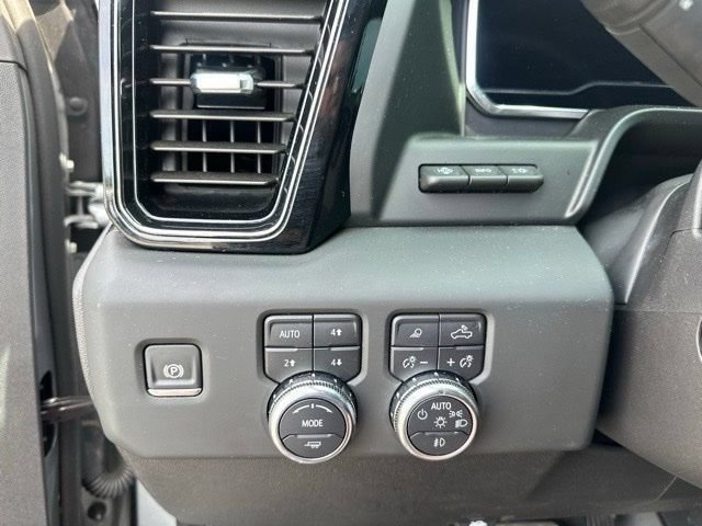 Certified 2024 GMC Sierra 1500 AT4 w/ Technology Package AWD/4WD image 35