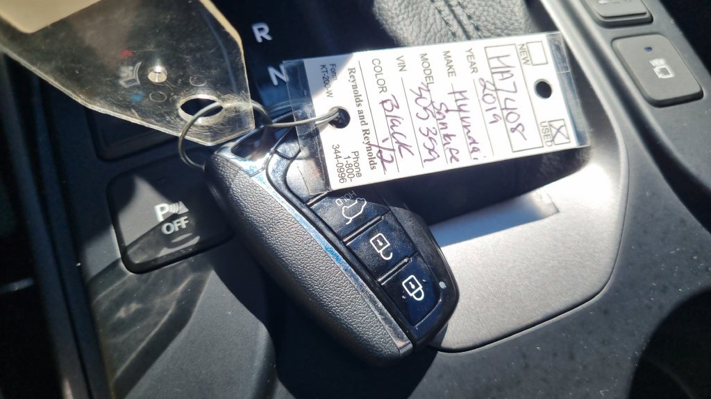 Used 2019 Hyundai Santa Fe XL AWD/4WD image 25