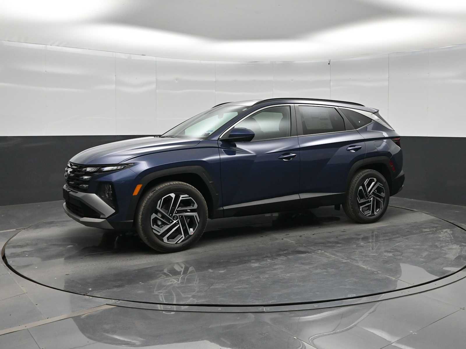 New 2026 Hyundai Tucson SEL Plus w/ Tow & Go Package AWD/4WD image 1