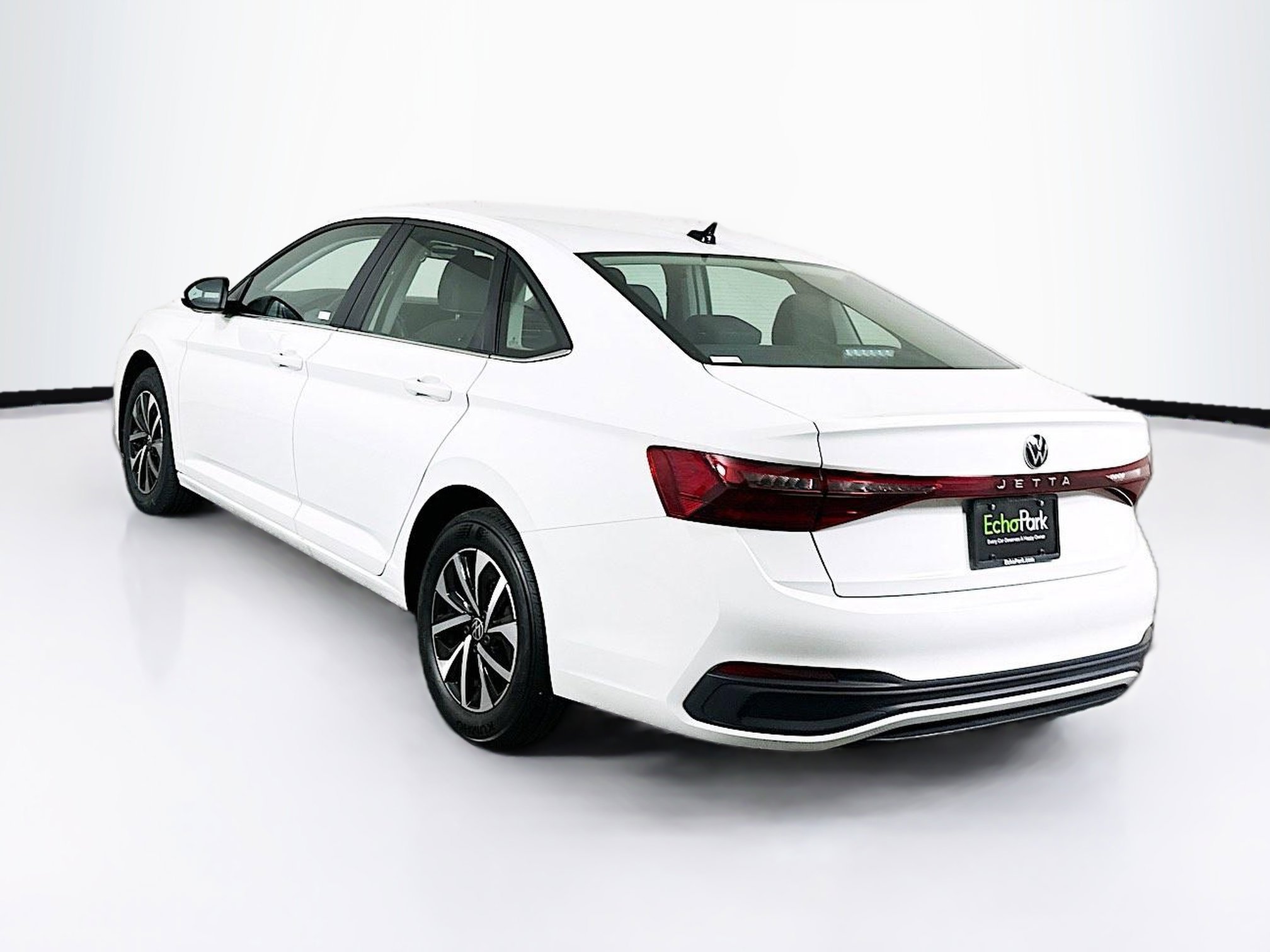 Used 2025 Volkswagen Jetta S image 5