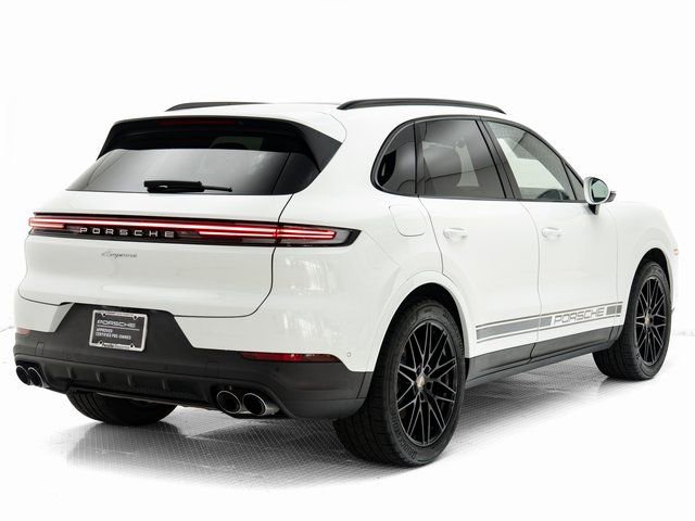 Certified 2025 Porsche Cayenne image 32