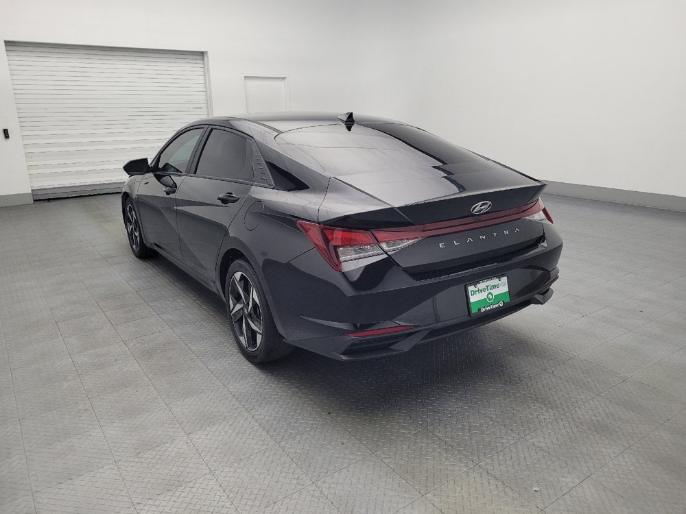 Used 2023 Hyundai Elantra SEL w/ Convenience Package image 5