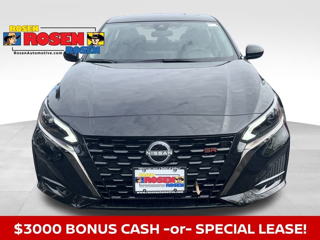 New 2025 Nissan Altima 2.5 SR w/ SR Premium Package image 8
