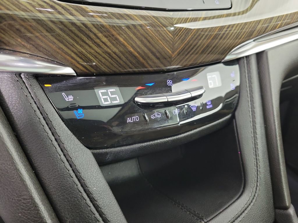 Used 2023 Cadillac XT6 Premium Luxury w/ Platinum Package image 30