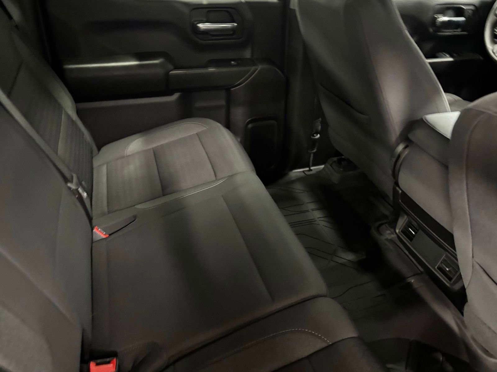 Used 2023 Chevrolet Silverado 1500 Custom w/ LPO, Dark Essentials Package RWD image 19