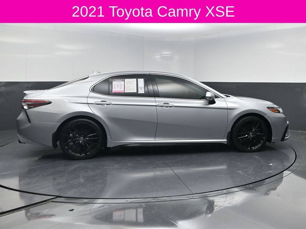 Used 2021 Toyota Camry XSE image 4