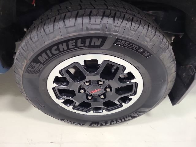 Certified 2025 Toyota 4Runner TRD Off-Road Premium AWD/4WD image 46