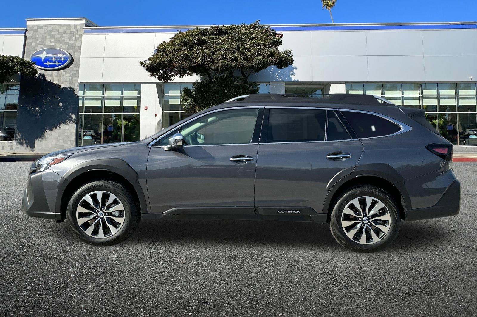 New 2025 Subaru Outback Touring XT image 9