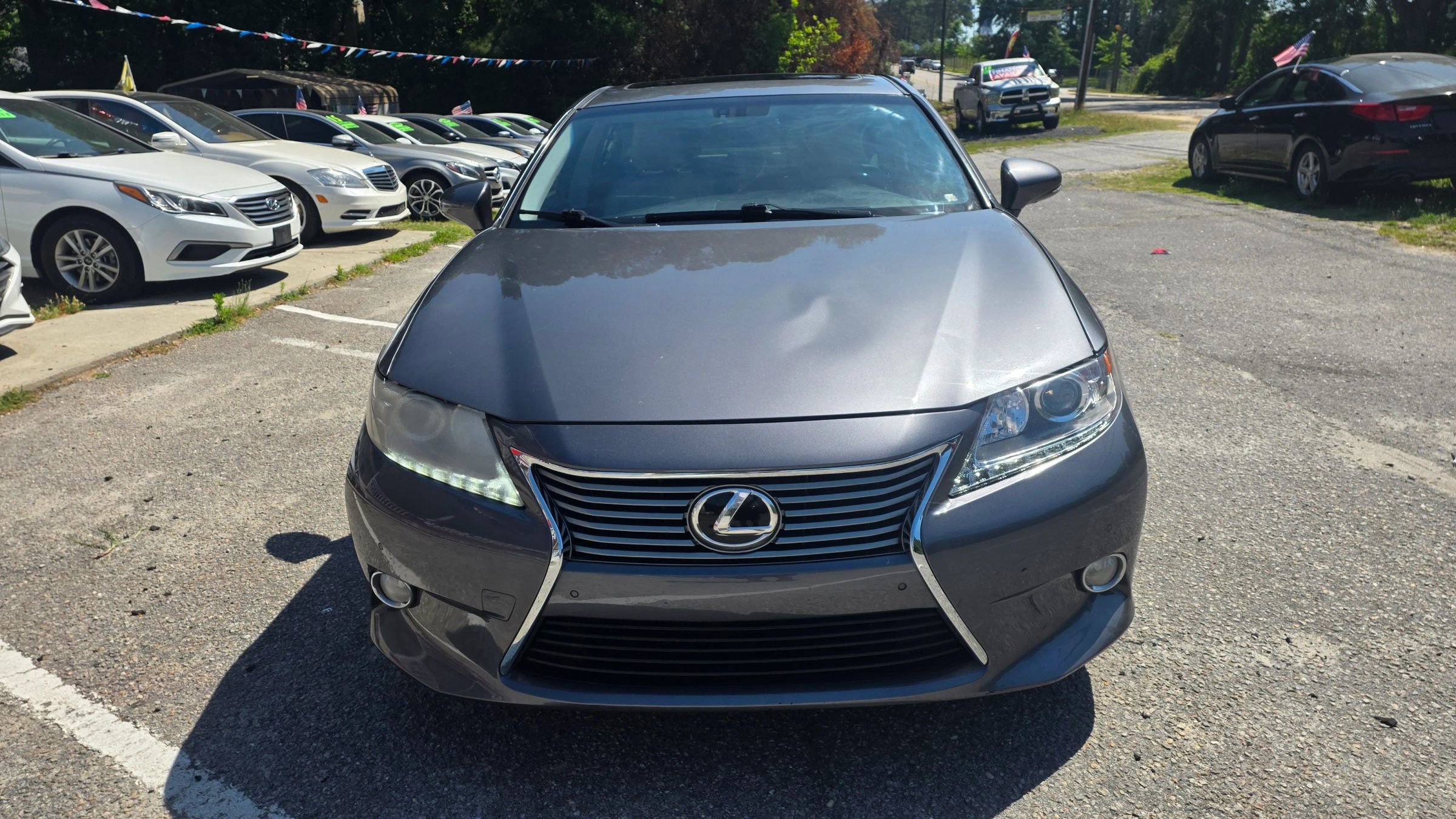 Used 2013 Lexus ES 350 w/ Luxury Pkg FWD image 3