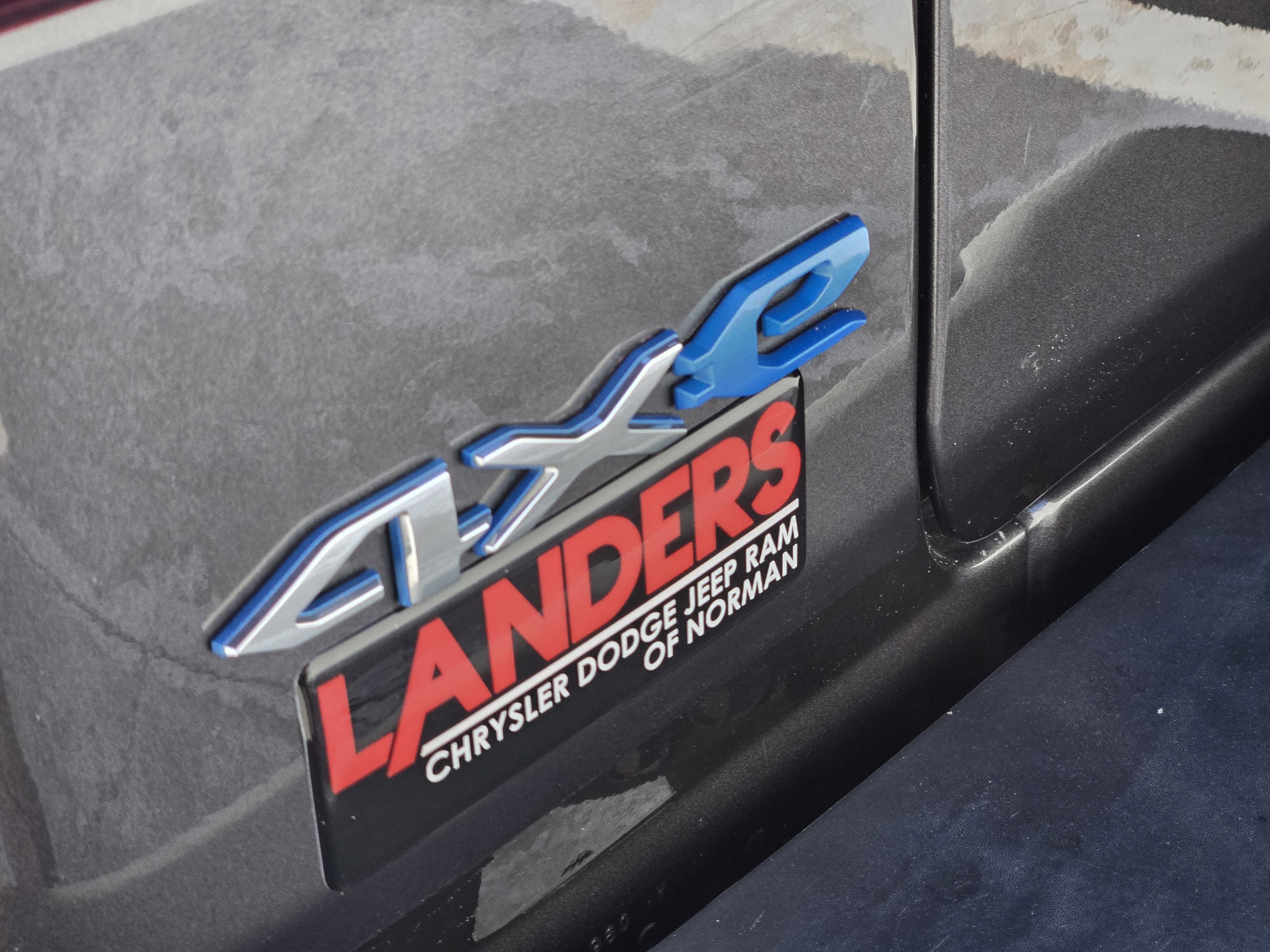 Used 2021 Jeep Wrangler Unlimited Sahara w/ Cold Weather Group image 13