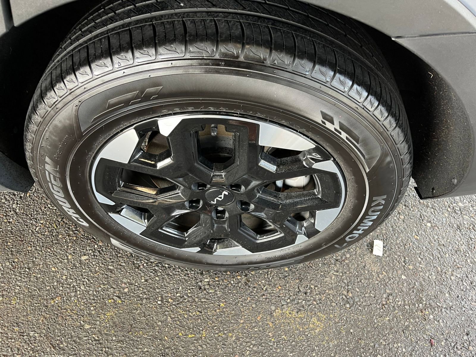 Used 2024 Kia Sorento S image 33