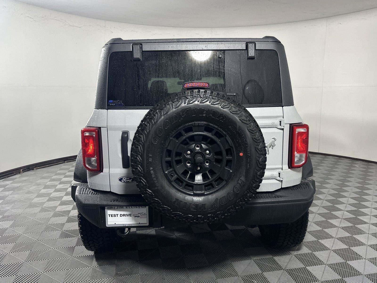 New 2026 Ford Bronco Big Bend w/ Black Diamond Package AWD/4WD image 6