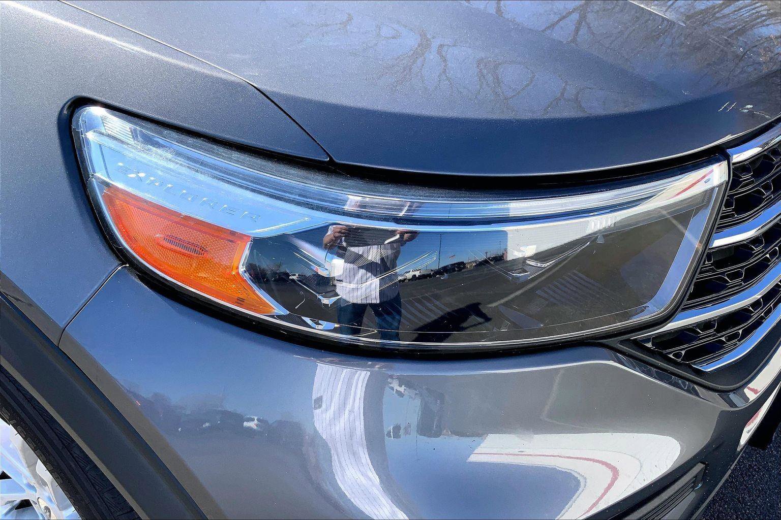 Used 2022 Ford Explorer XLT image 24