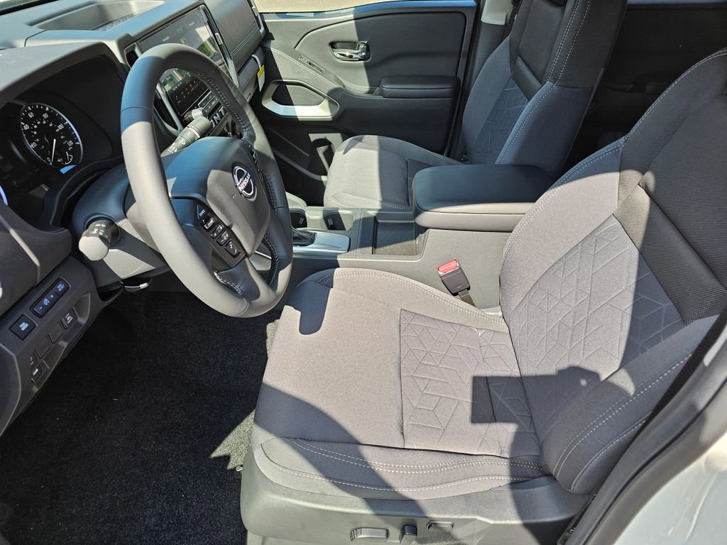 New 2025 Nissan Frontier SV w/ SV Convenience Package image 7