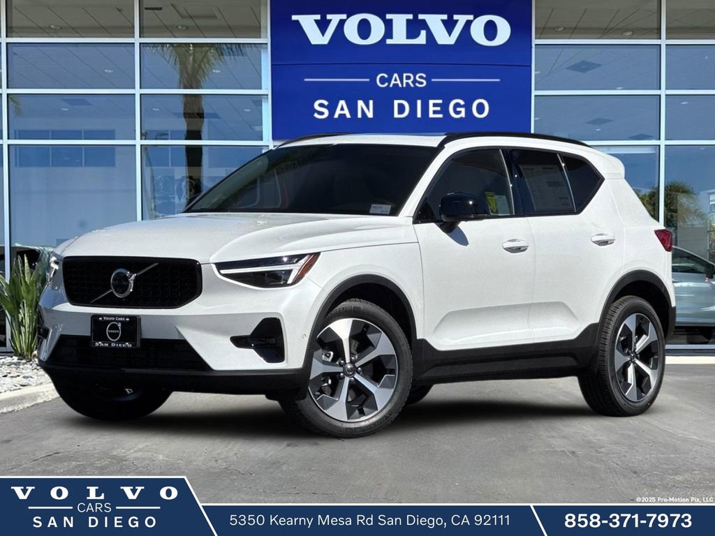New 2026 Volvo XC40 B5 Plus w/ Protection Package Premier