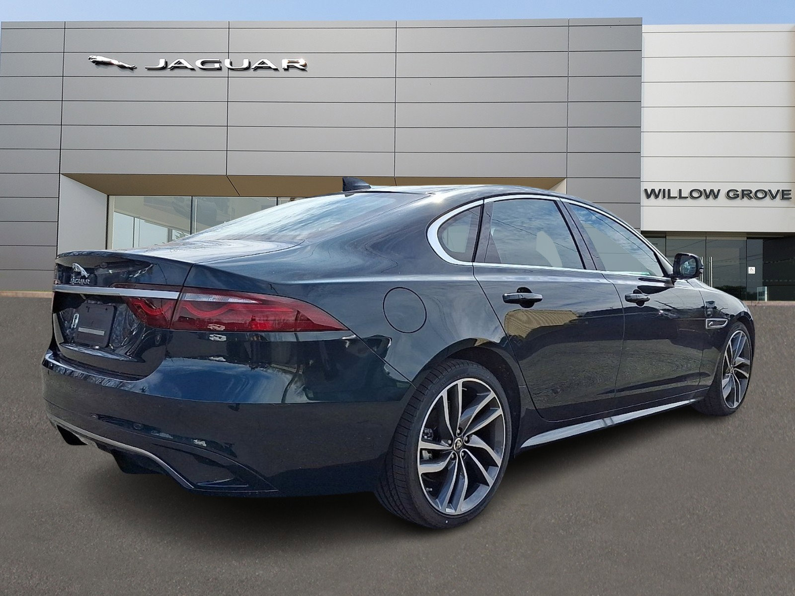 New 2024 Jaguar XF R-Dynamic SE AWD/4WD image 2