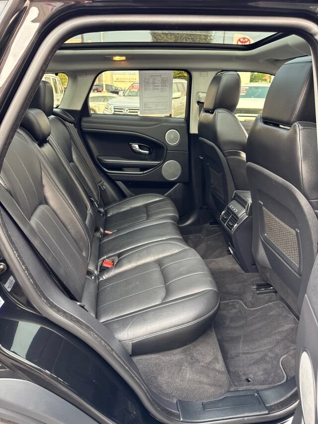 Used 2018 Land Rover Range Rover Evoque SE Premium AWD/4WD image 15