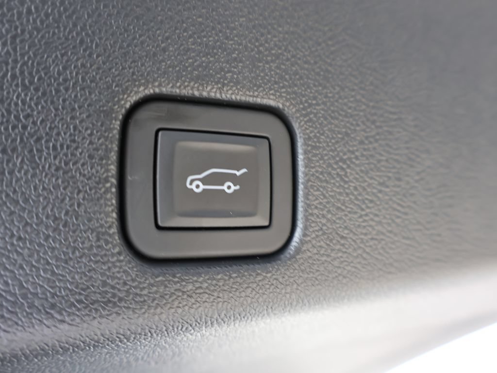 Used 2026 GMC Acadia Elevation w/ Elevation Premium Package AWD/4WD image 17