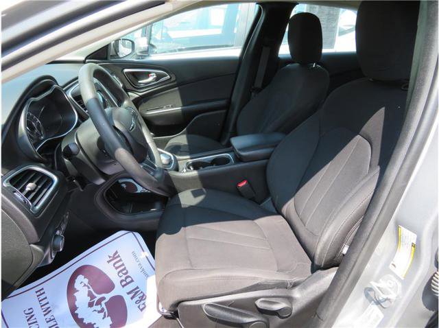Used 2017 Chrysler 200 LX image 19