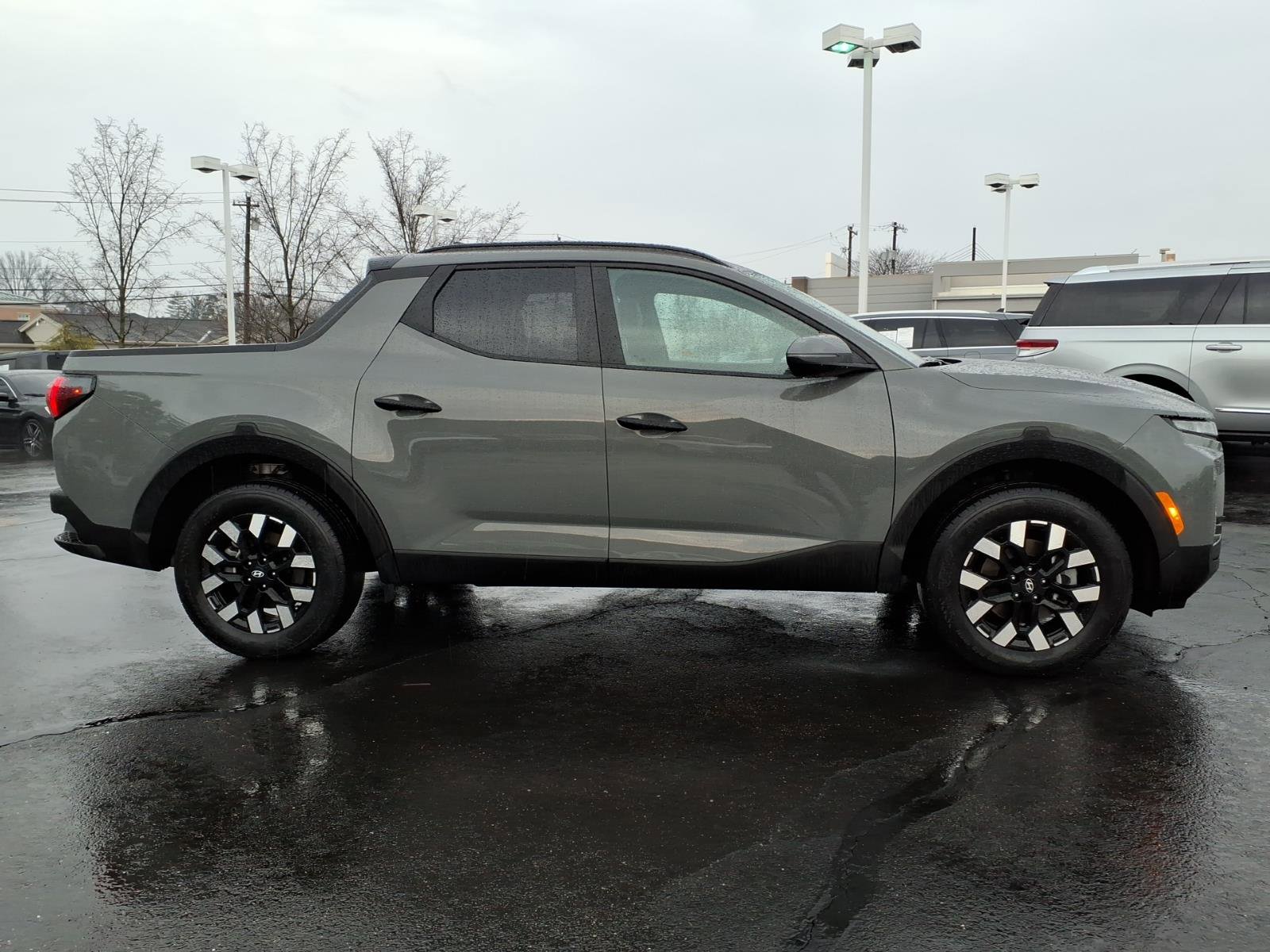Used 2025 Hyundai Santa Cruz SEL AWD/4WD image 8