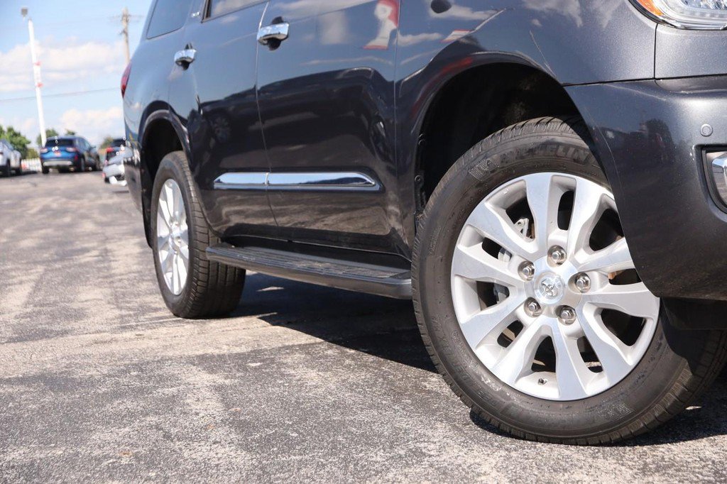Used 2018 Toyota Sequoia Platinum w/ Carpet Cargo Mat Package AWD/4WD image 4