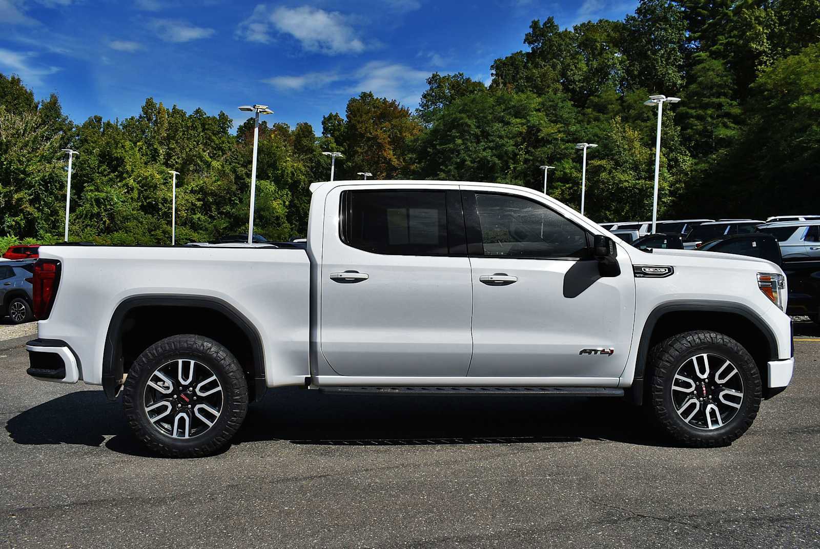 Used 2021 GMC Sierra 1500 AT4 w/ AT4 Premium Package image 6